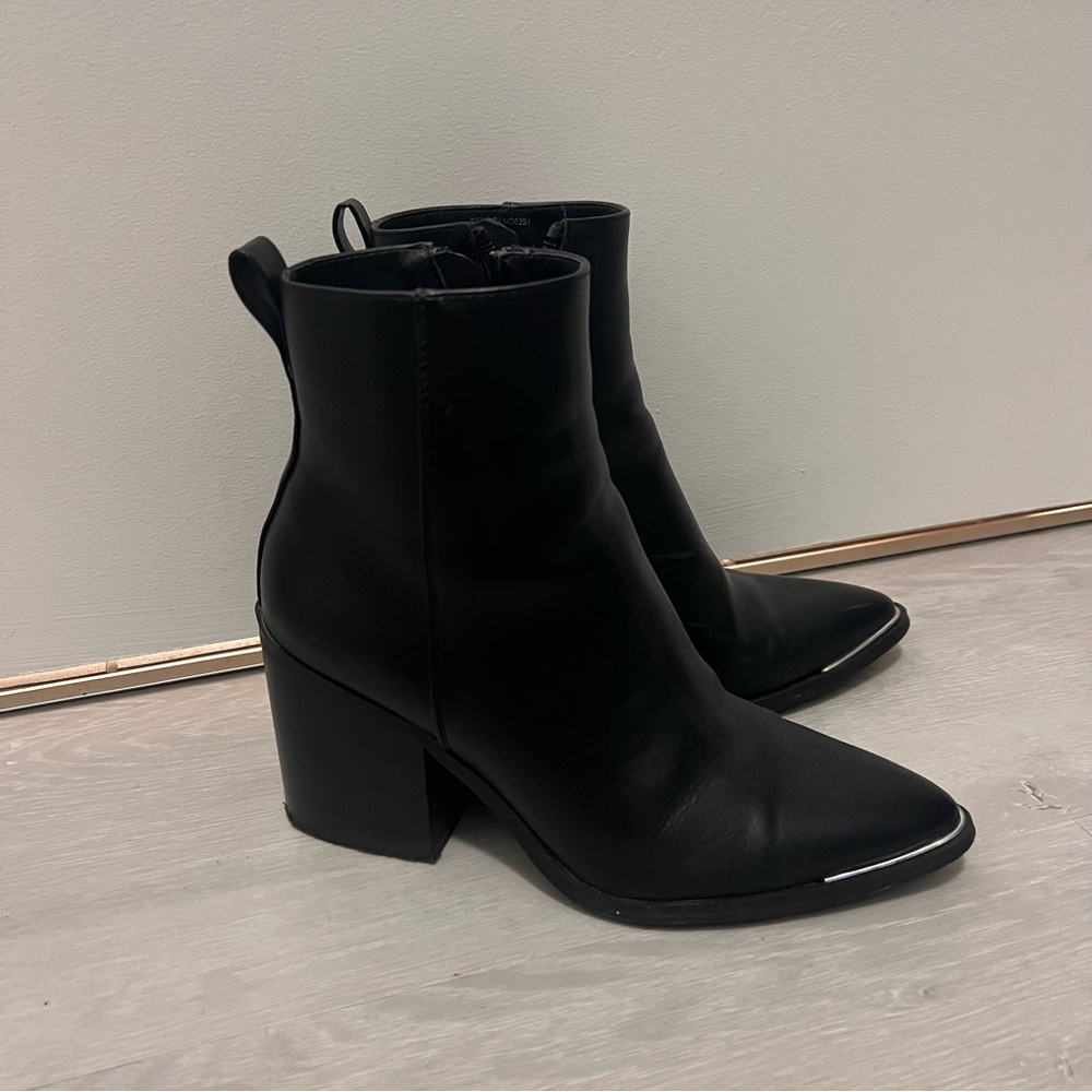 Steve Madden Pointed Toe Ankle Boots